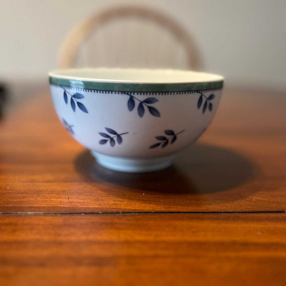 COPY - Villeroy & Boch SWITCH 3 CORDOBA BLUE LEAVES Rice Bowls; 5.5” diameter